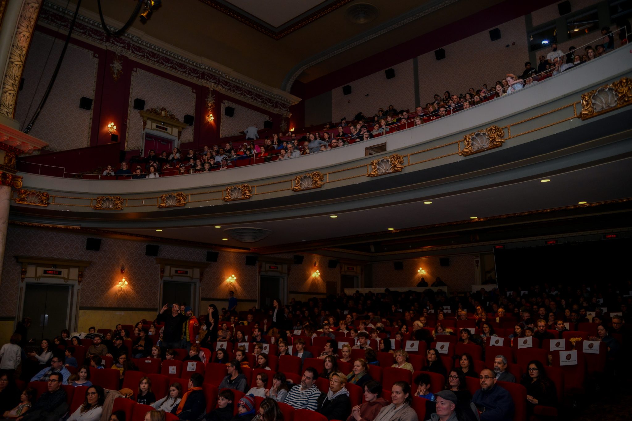 Une salle comble pour l'ouverture du FIFEM au Cinéma Imperial